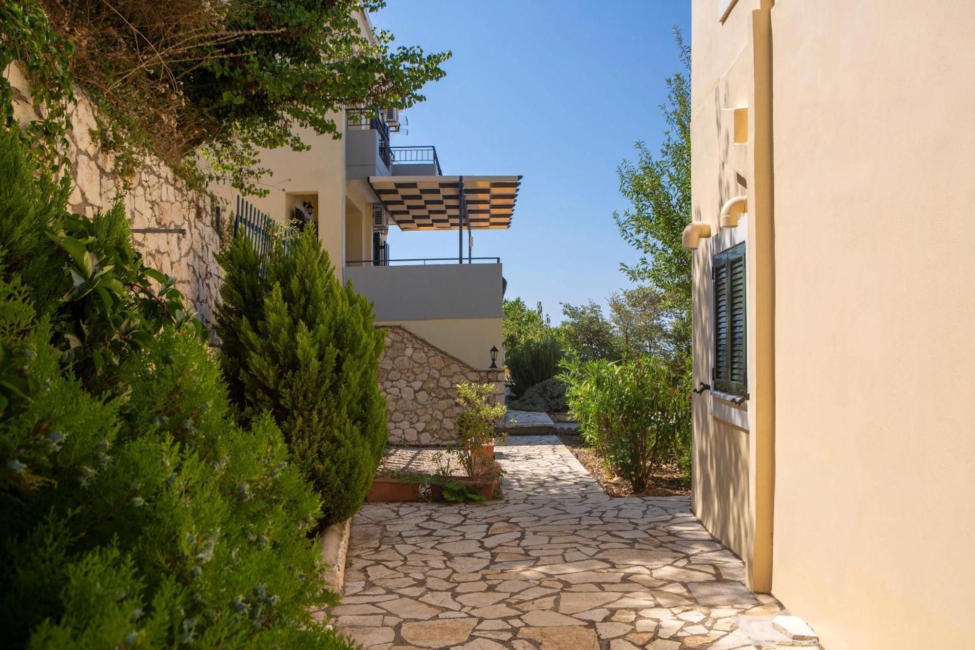 Natura Villas Drymon Exterior photo